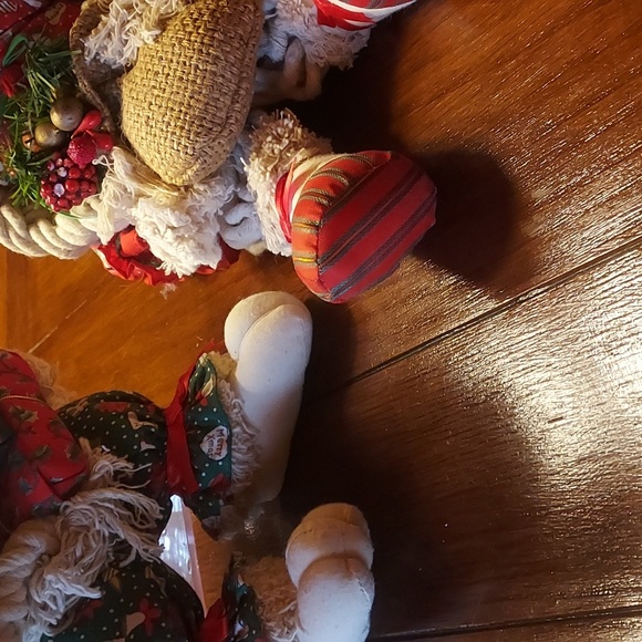 Pair of Christmas bunnies. - Picture 4 of 7